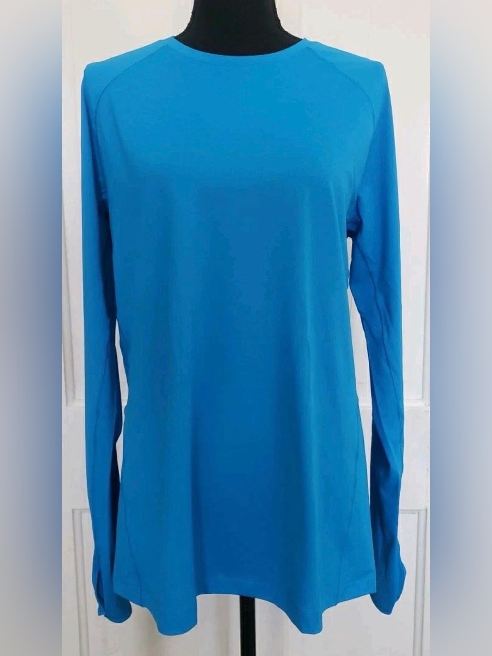 CRZ YOGA Women’s Long Sleeve Crewneck Top - Turquoise Blue